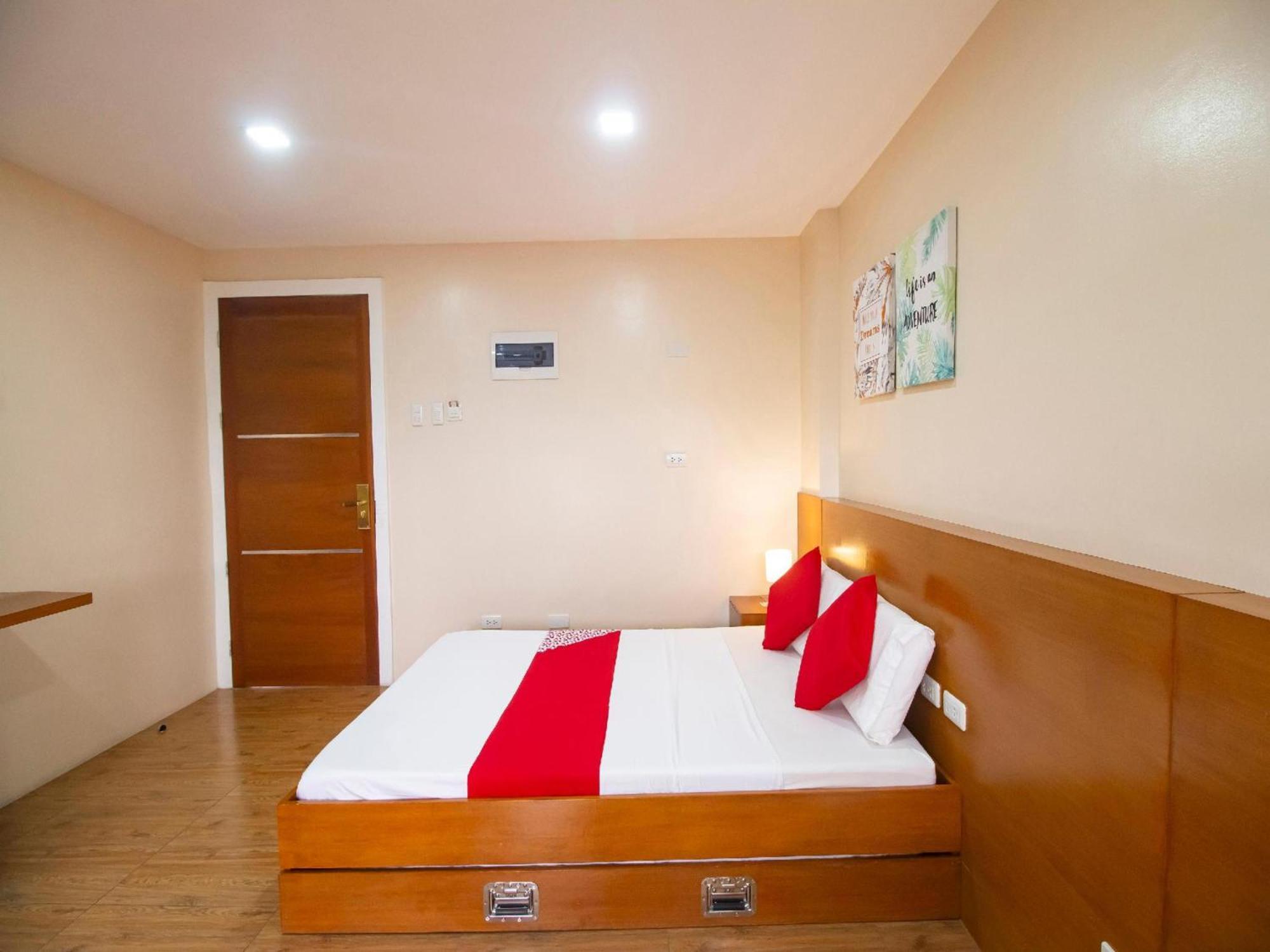 Super Oyo 832 The Teepee Place Hostel & Residence Inn Cebu Ngoại thất bức ảnh