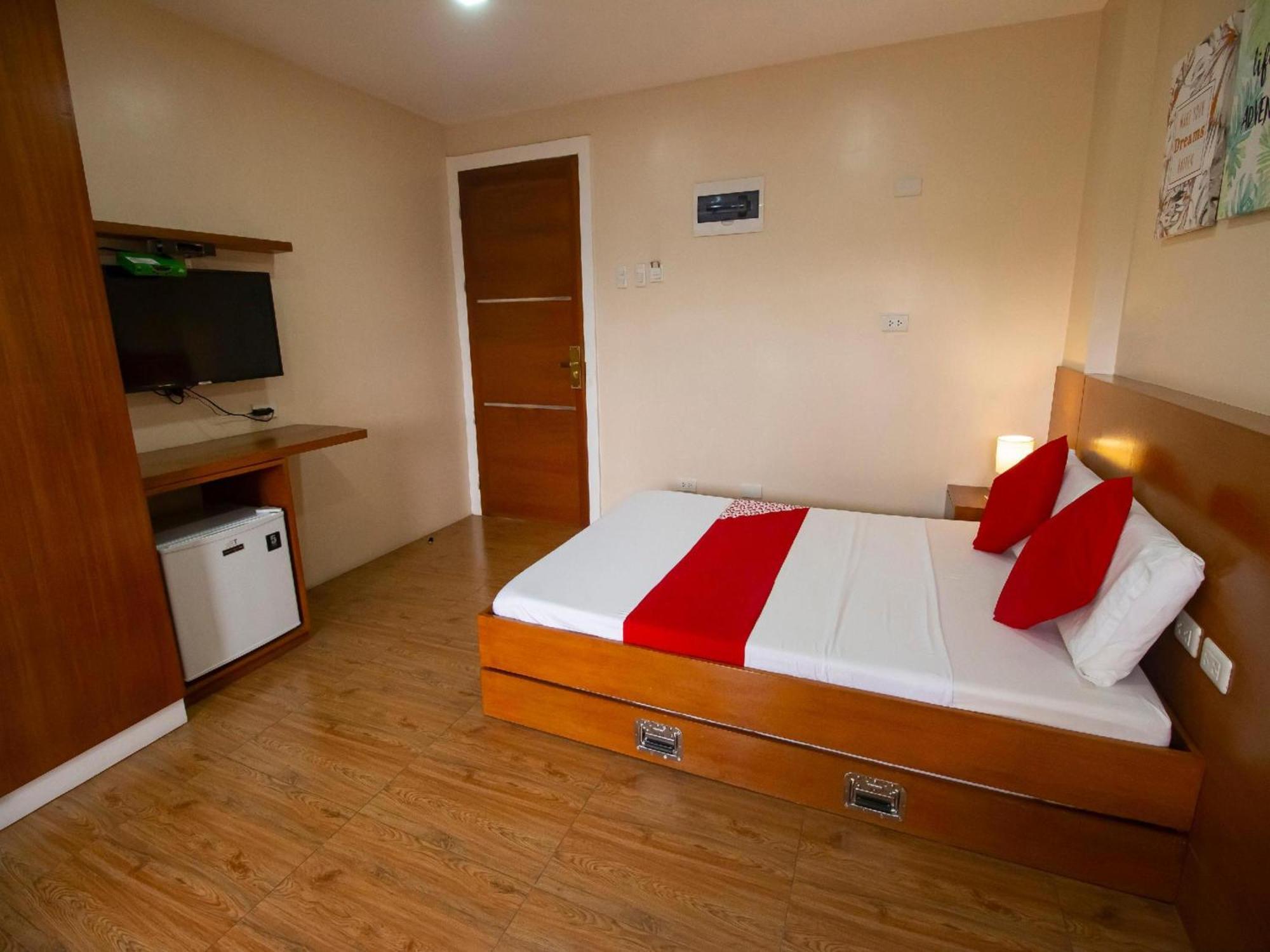 Super Oyo 832 The Teepee Place Hostel & Residence Inn Cebu Ngoại thất bức ảnh