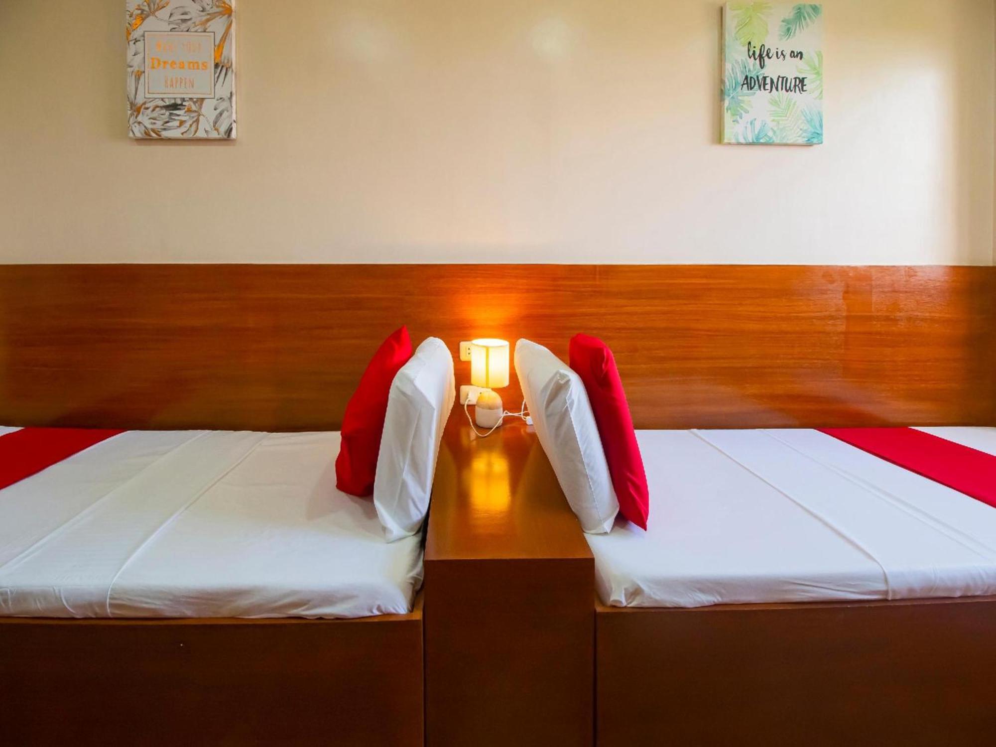 Super Oyo 832 The Teepee Place Hostel & Residence Inn Cebu Ngoại thất bức ảnh